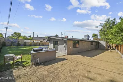 20710 Haynes Street, Winnetka, CA 91306 - Photo 48