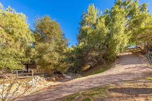 683 Languid Ln, Simi Valley, CA 93065 - Photo 22