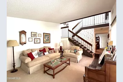10201 Valley Circle Boulevard #2, Chatsworth, CA 91311 - Photo 2
