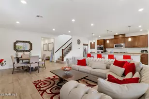 137 White Bark Ln, Simi Valley, CA 93065 - Photo 10