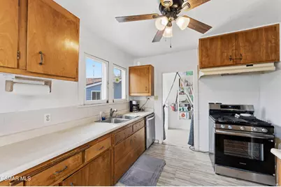 1813 E Ocean Avenue, Ventura, CA 93001 - Photo 6