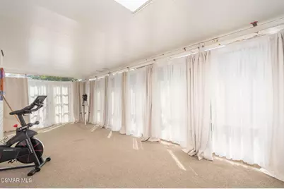 124 Bluefield Avenue, Thousand Oaks, CA 91320 - Photo 16