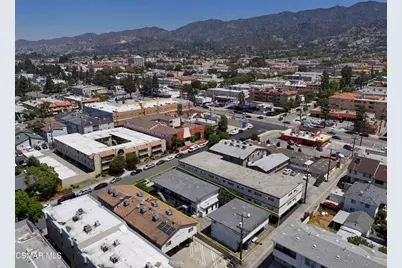 324 E Santa Anita Avenue, Burbank, CA 91502 - Photo 12