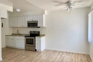 324 E Santa Anita Ave, Burbank, CA 91502 - Photo 4