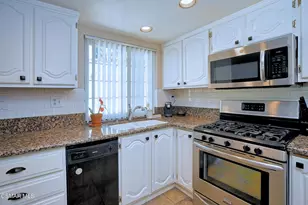 851 Sheffield Pl, Thousand Oaks, CA 91360 - Photo 10