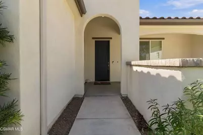 585 Comet Avenue, Simi Valley, CA 93065 - Photo 8