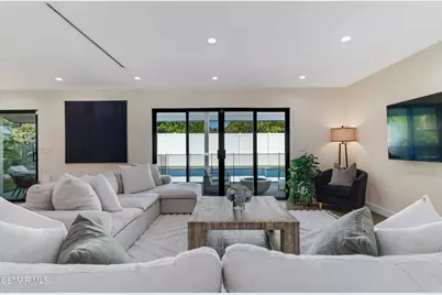 5722 Le Sage Avenue, Woodland Hills, CA 91367 - Photo 16