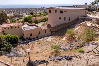 1918 Hillcrest Drive, Ventura, CA 93001 - Photo 20