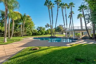 19808 Sleepyhollow Ln, Tarzana, CA 91356 - Photo 4
