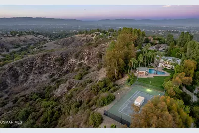 19808 Sleepyhollow Lane, Tarzana, CA 91356 - Photo 30