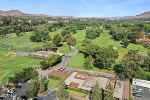 2927 Shadow Brook Ln, Westlake Village, CA 91361 - Photo 46