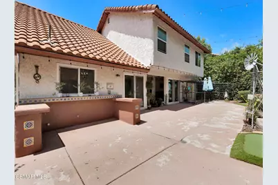 282 Hunters Point Drive, Thousand Oaks, CA 91361 - Photo 54