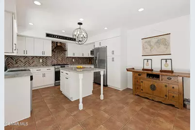 282 Hunters Point Drive, Thousand Oaks, CA 91361 - Photo 14