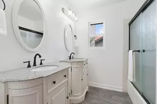 282 Hunters Point Dr, Thousand Oaks, CA 91361 - Photo 44