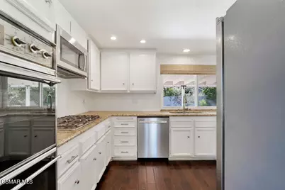 324 Venus Street, Thousand Oaks, CA 91360 - Photo 12