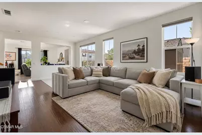 957 Entrada Drive, Oxnard, CA 93030 - Photo 2