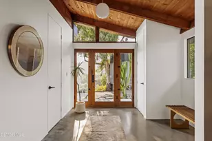 22910 Portage Cir Dr, Topanga, CA 90290 - Photo 2