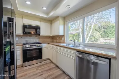 13131 Honeybee Street, Moorpark, CA 93021 - Photo 6
