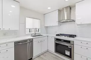 2046 Denny St, Simi Valley, CA 93065 - Photo 22
