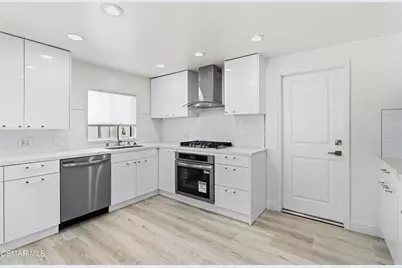 2046 Denny Street, Simi Valley, CA 93065 - Photo 2