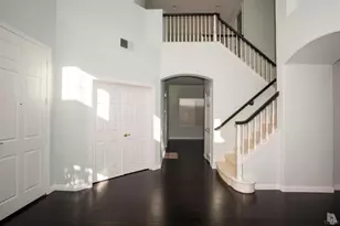 2546 Renata Ct, Thousand Oaks, CA 91362 - Photo 2