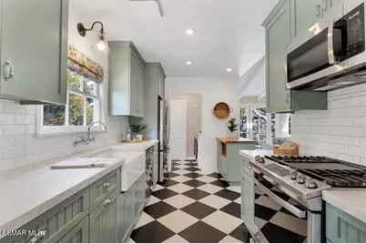 1231 Fernside Drive, La Canada Flintridge, CA 91011 - Photo 14