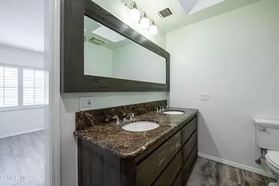 10129 Sarah Street, Toluca Lake, CA 91602 - Photo 32