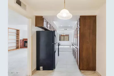 9960 Owensmouth Avenue #7, Chatsworth, CA 91311 - Photo 18