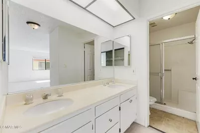 9960 Owensmouth Avenue #7, Chatsworth, CA 91311 - Photo 22