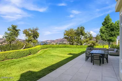 2342 Heatherbank Court, Thousand Oaks, CA 91361 - Photo 22