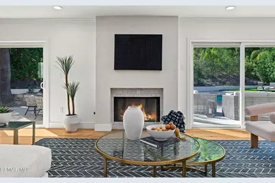 5215 Del Moreno Drive, Woodland Hills, CA 91364 - Photo 12