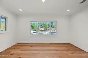 5215 Del Moreno Dr, Woodland Hills, CA 91364 - Photo 58