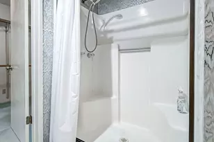 7654 Wish Ave, Lake Balboa, CA 91406 - Photo 24