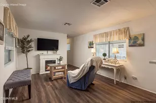 2116 Skinner Ct, Thousand Oaks, CA 91362 - Photo 8
