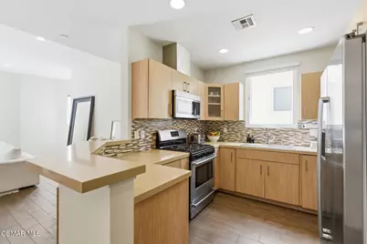 4541 Colfax Avenue #101, Studio City, CA 91602 - Photo 14