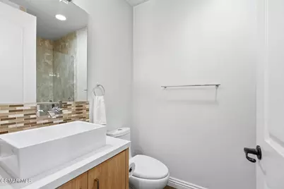4541 Colfax Avenue #101, Studio City, CA 91602 - Photo 18