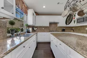 1893 Clarkia St, Simi Valley, CA 93065 - Photo 32