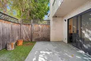 9906 Owensmouth Ave, Chatsworth, CA 91311 - Photo 12