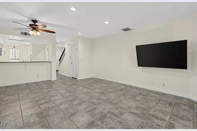9906 Owensmouth Avenue #14, Chatsworth, CA 91311 - Photo 8