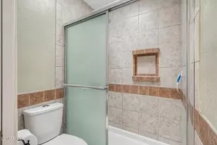 9906 Owensmouth Ave, Chatsworth, CA 91311 - Photo 24