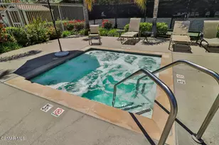 4945 Santo Dr, Oak Park, CA 91377 - Photo 46