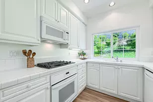 4945 Santo Dr, Oak Park, CA 91377 - Photo 16