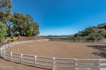 2400 W Potrero Road, Thousand Oaks, CA 91361 - Photo 56