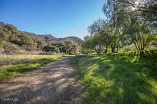 1894 Rambling Rd, Simi Valley, CA 93065 - Photo 58