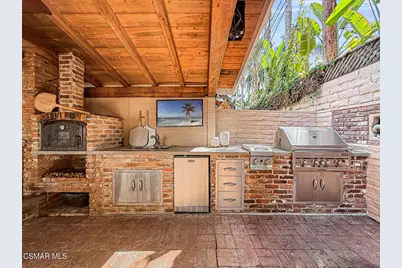 21222 Martinez Street, Woodland Hills, CA 91364 - Photo 38