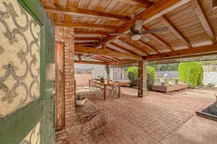 21222 Martinez St, Woodland Hills, CA 91364 - Photo 32