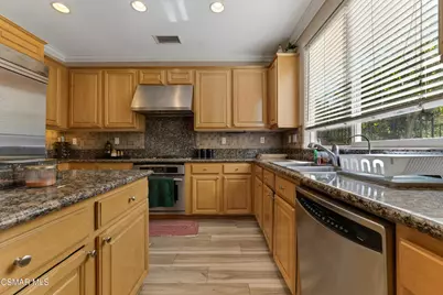 5588 California Oak Street, Simi Valley, CA 93063 - Photo 20