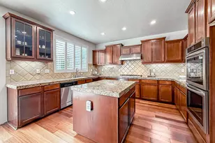 180 Brooks Ct, Simi Valley, CA 93065 - Photo 18