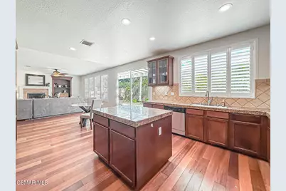 180 Brooks Court, Simi Valley, CA 93065 - Photo 22