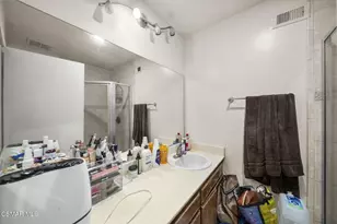 7240 Shirley Ave, Reseda, CA 91335 - Photo 6